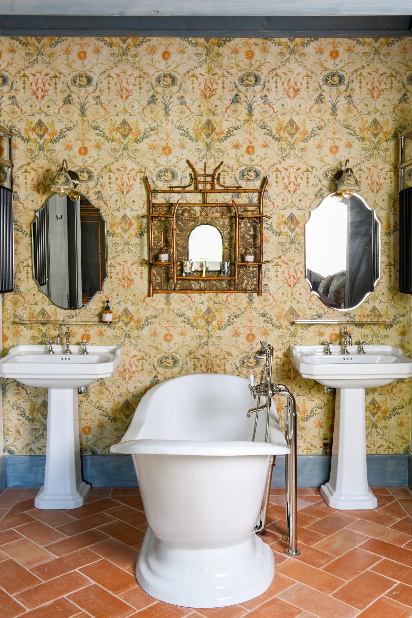 La salle de bain de la Suite Dahlia